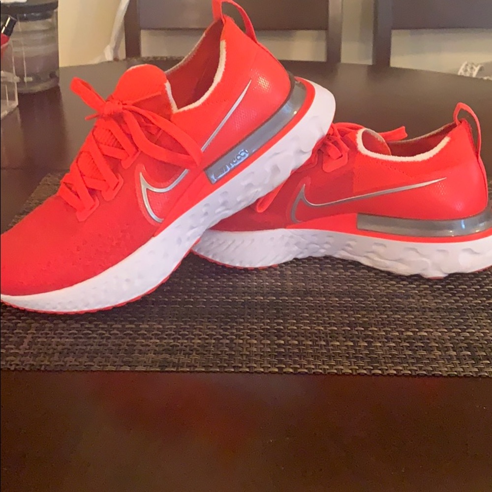 Nike React - image 1